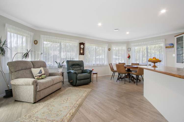 2 Bransley Grove Katikati_15