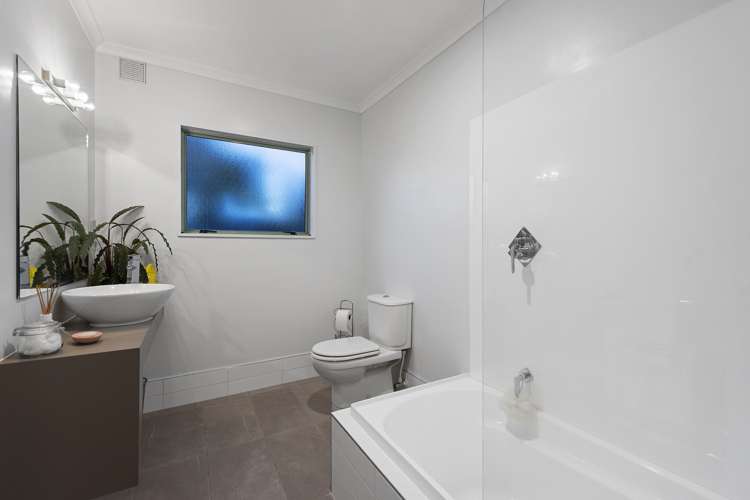 19 Rostrevor Street Hamilton Central_12