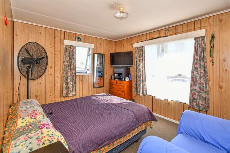 11 Doughty Place Otara_6