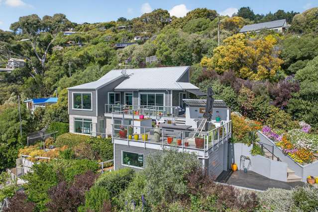 First Time on the Market - Premium Waterfront