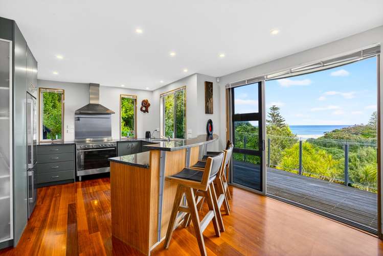 10 Waitea Road Muriwai Beach_3