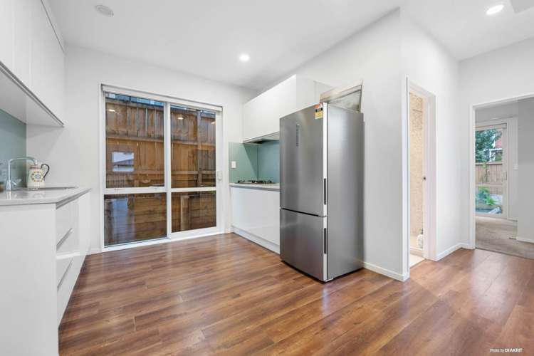 3 Carrickdawson Drive Flat Bush_11