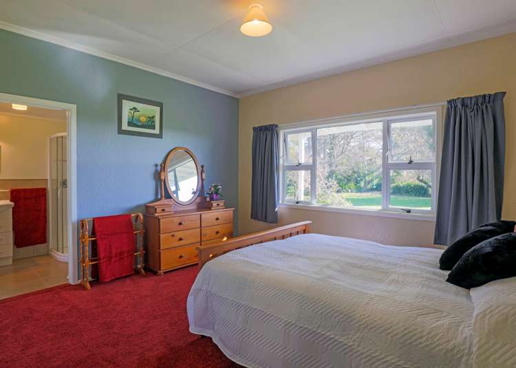 168 Cross Road Lepperton_5