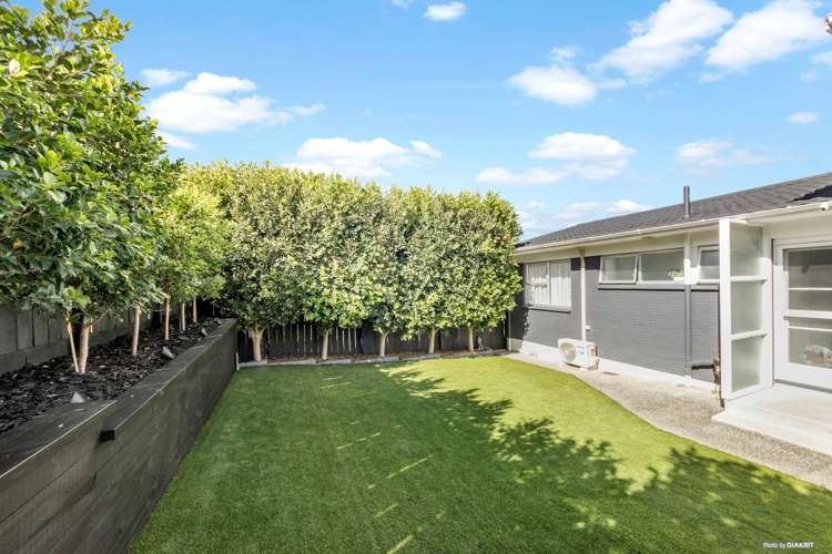 2/210a Blockhouse Bay Road Avondale_2