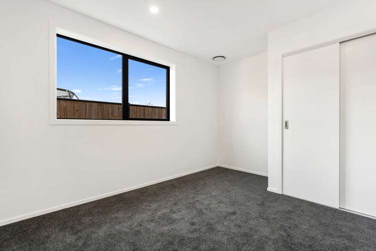 77 Magnum Drive Cromwell_12