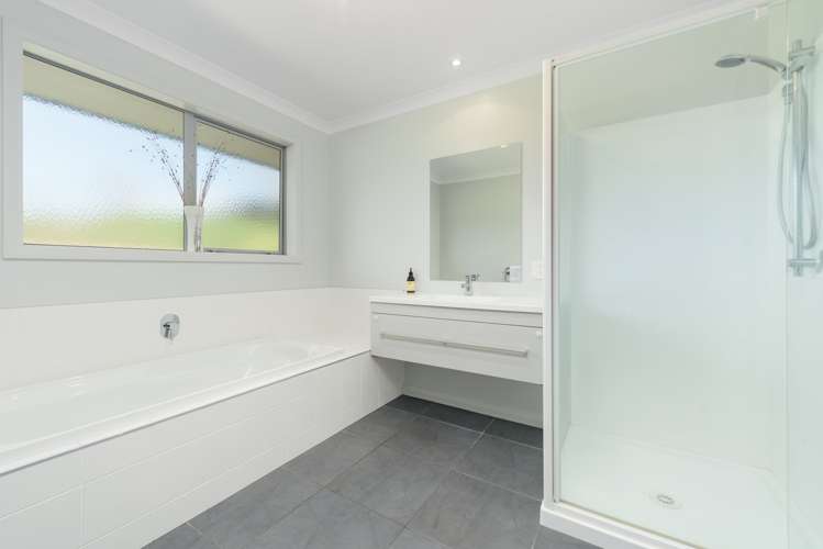 4 Falcon Drive Welcome Bay_13