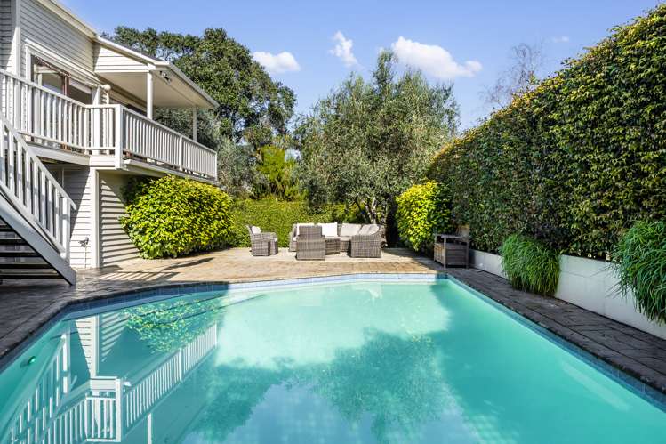 5a Crescent Road Epsom_13