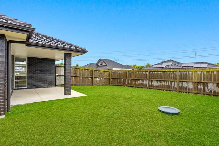 6 Dumas Place Rosehill_12