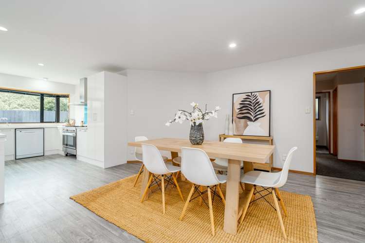 81 Chartwell Street Burwood_9