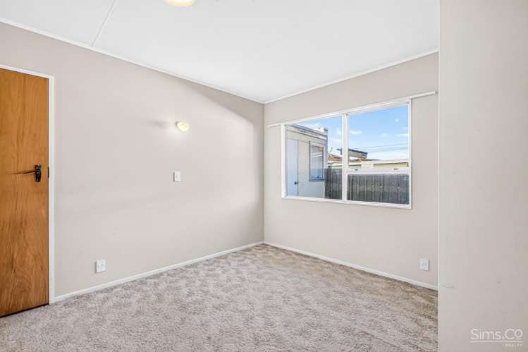 5 Avon Place Springvale_17