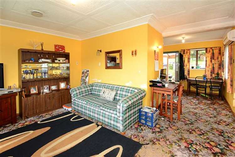 11 Waldron Crescent Green Island_13