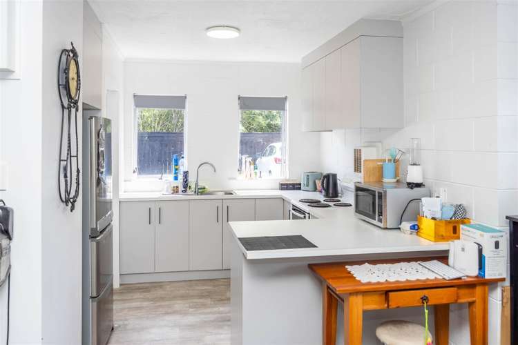 Units 1 - 10 at 11 Coates Street Hamilton_21