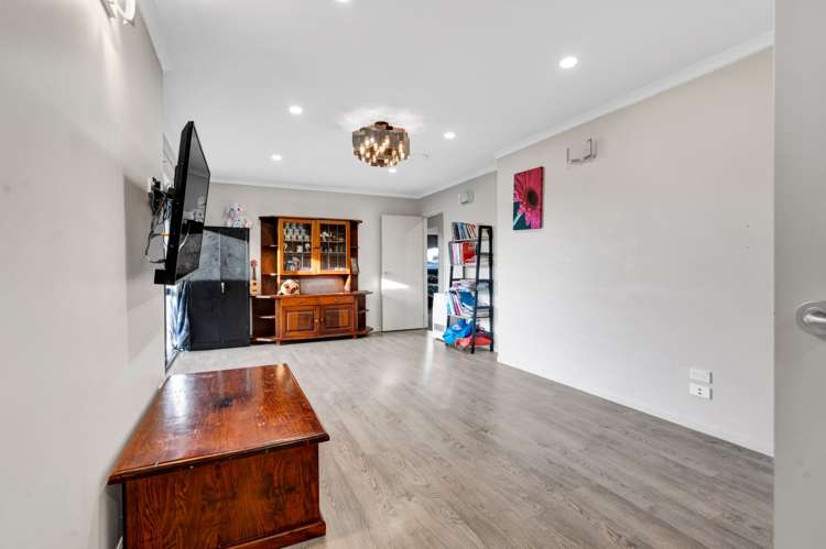 5d James Drive Bell Block_5