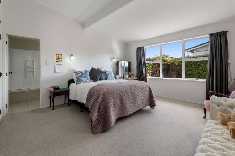 8 Carlton Street Glenholme_9