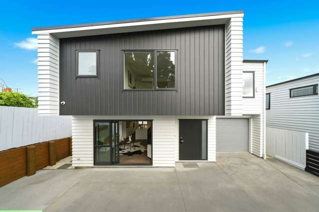Freehold Standalone & Must Be Sold