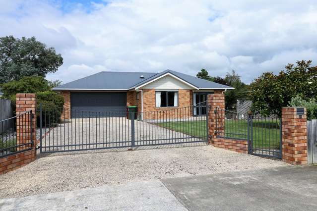 25 Charles Street Carterton_1