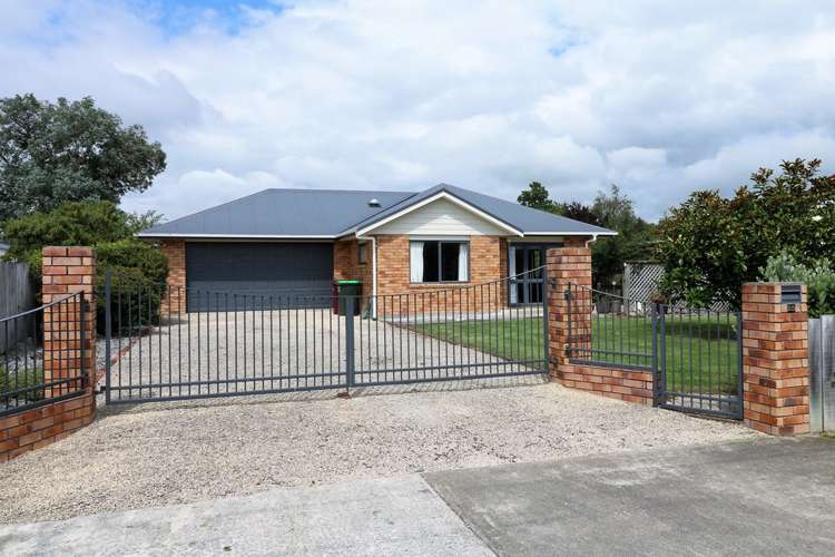 25 Charles Street Carterton_1