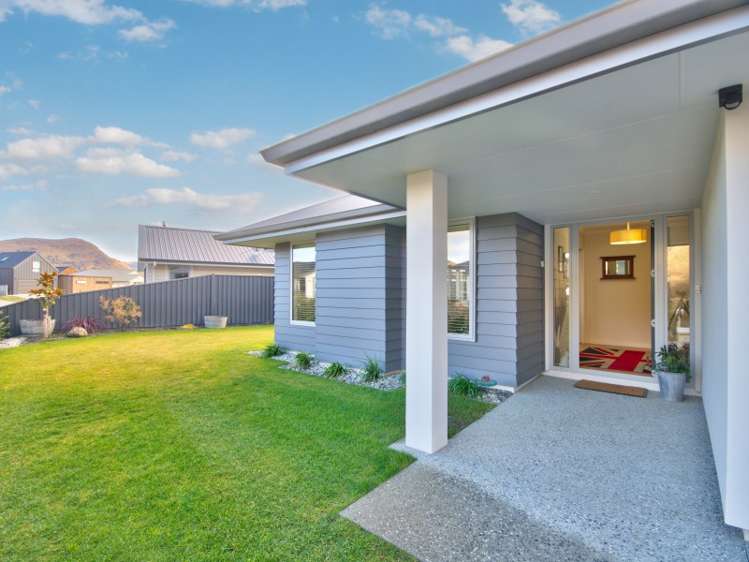 25 Myles Way Lower Shotover_24