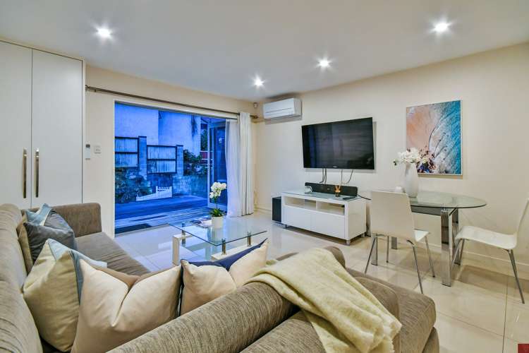 5/5 Lyon Avenue Mount Albert_7