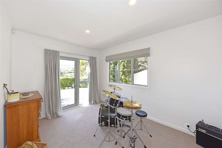 2 Challenger Lane Redcliffs_21