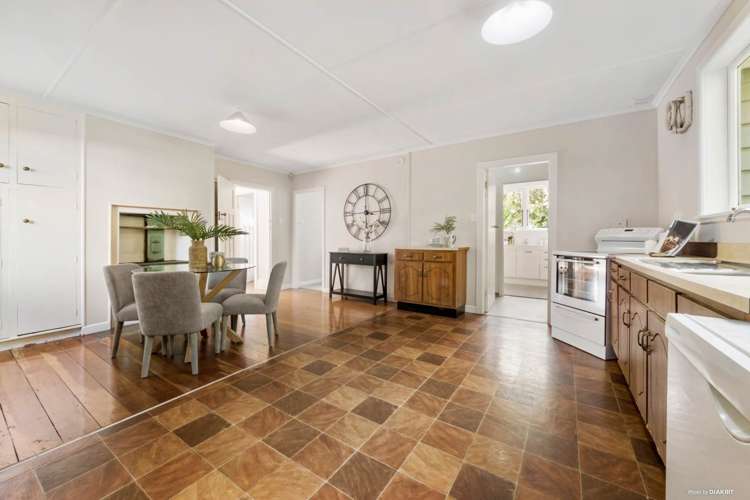 20 Golf Road New Lynn_9