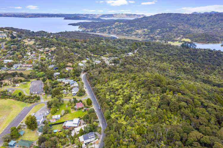 430 Huia Road Laingholm_23