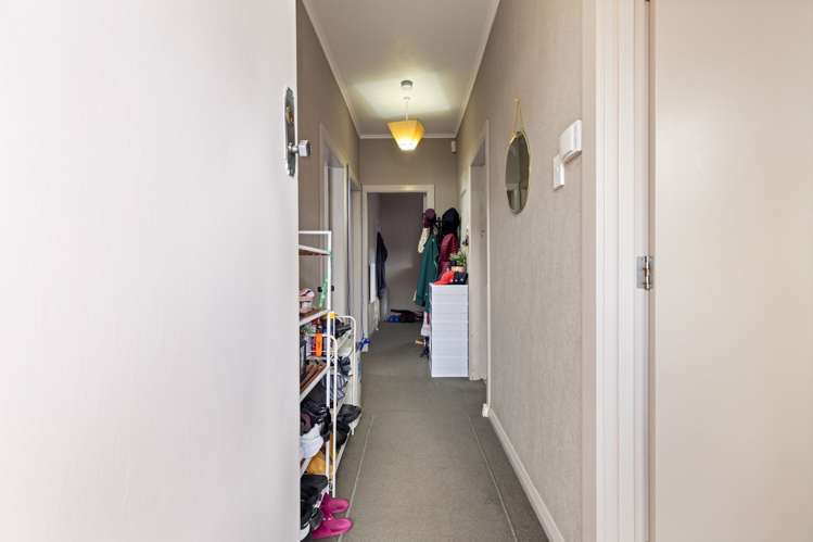 21 Rewa Street Takaro_11