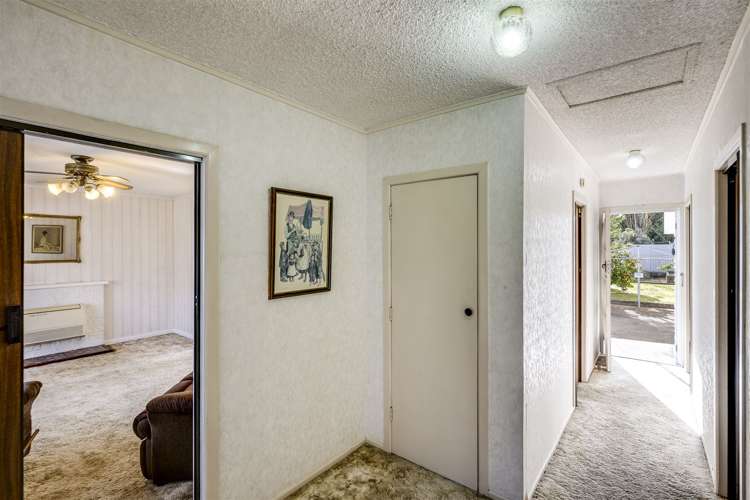 413 Huia Street Camberley_9