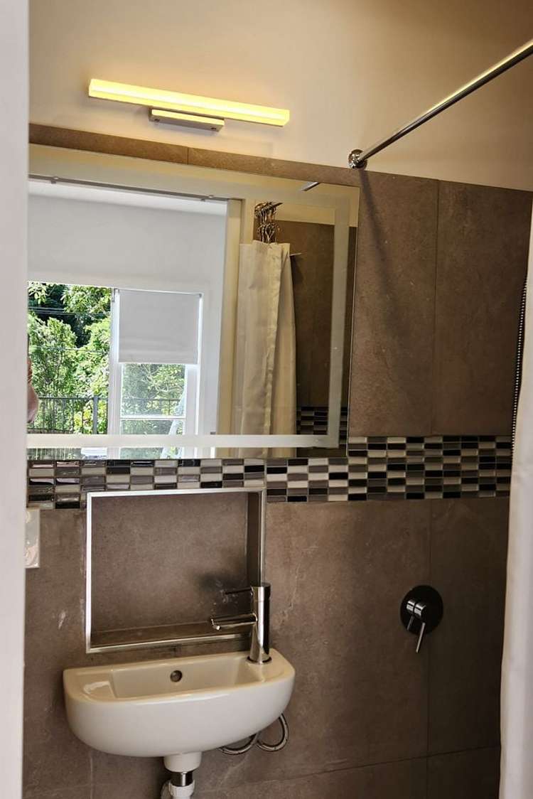 78 Elmslie Road Pinehaven_5