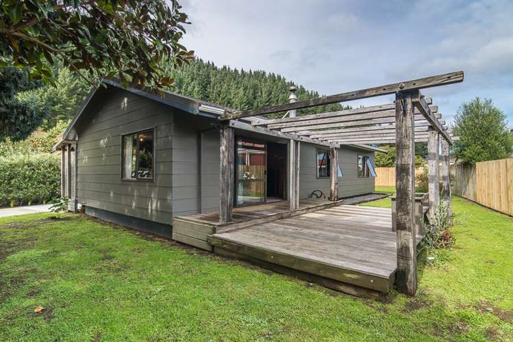 4 Poneke Drive Waikanae_1