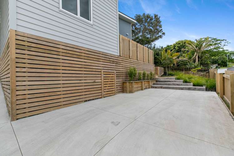 15 Rosario Crescent Red Beach_17