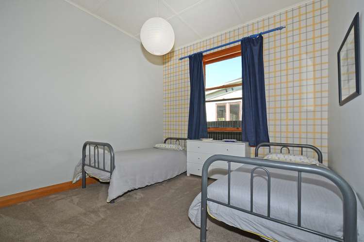 20 Riddlers Crescent Petone_12