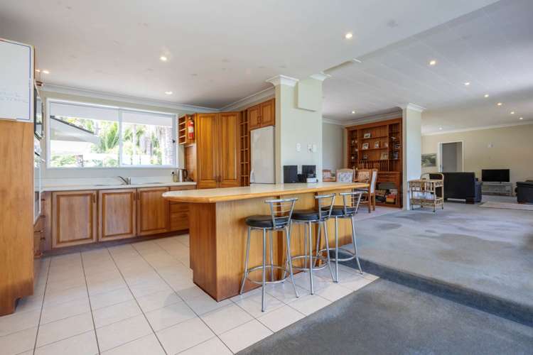 13 Foster Avenue Huia_9