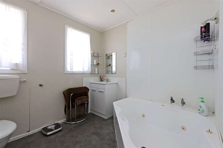 104 Wilson Road Flaxmere_10