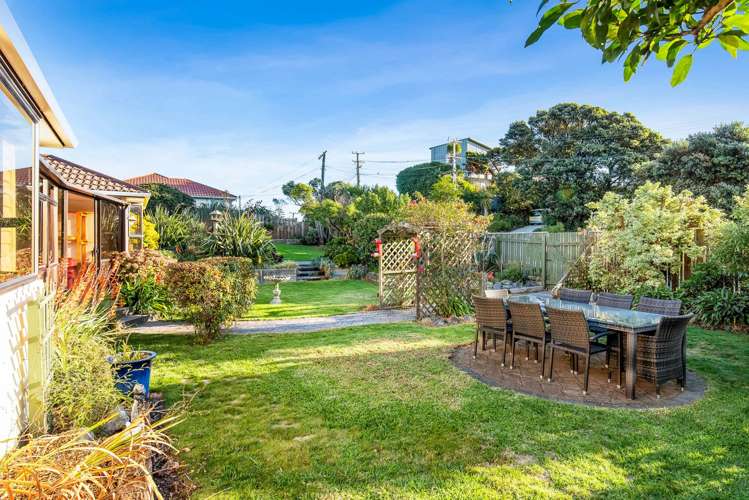 2 Te Miti Street Paekakariki_24