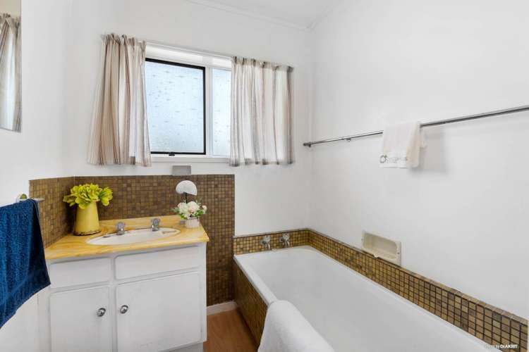 2/32 Doment Crescent Orewa_6