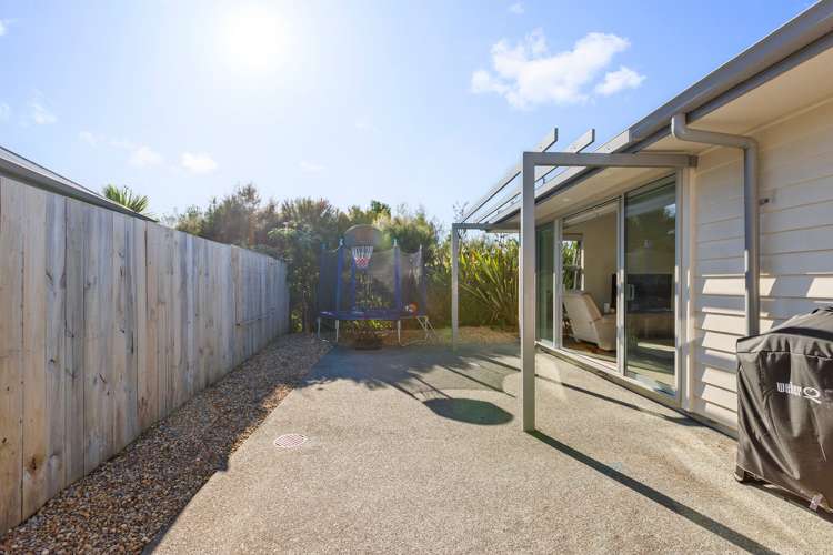 19 Fairwater Road Warkworth_17