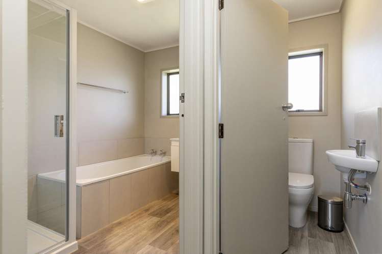2/7 Kathleen Place Rainbow Point_24