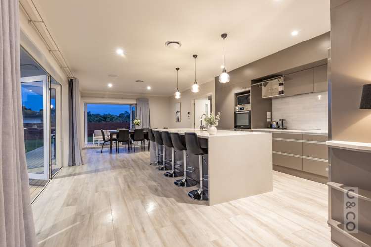 59 Queen Street Riverhead_1