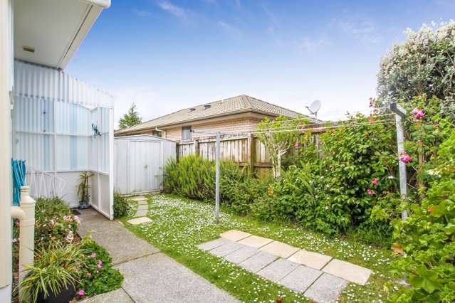 2/7 Willerton Avenue New Lynn_2