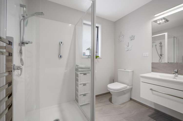 2 Sharman Place Pyes Pa_18