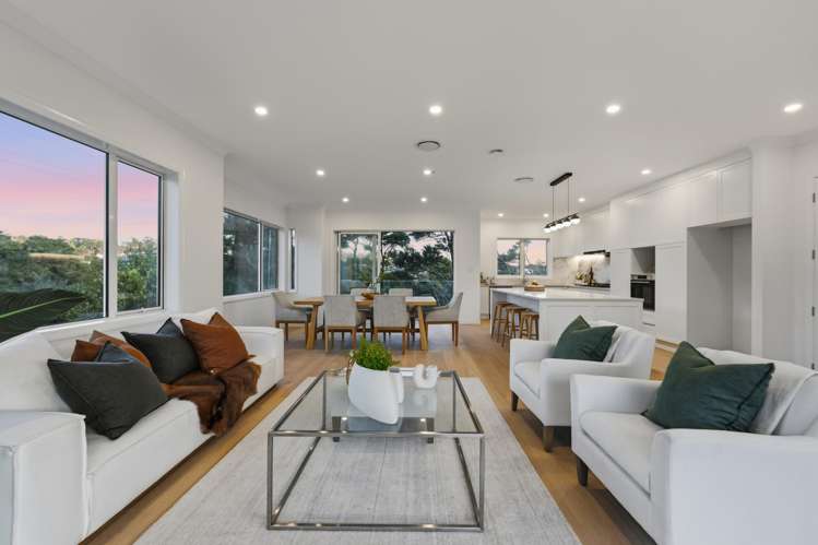 5 Lucas Creek View Way_3