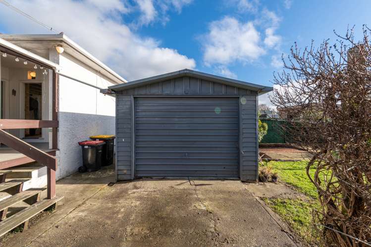 18 Thames Street Avenal_14