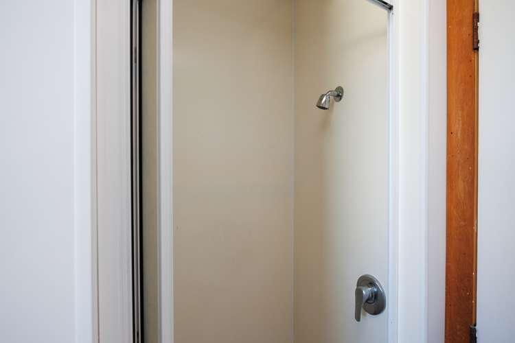 82 Keith Street Roslyn_12