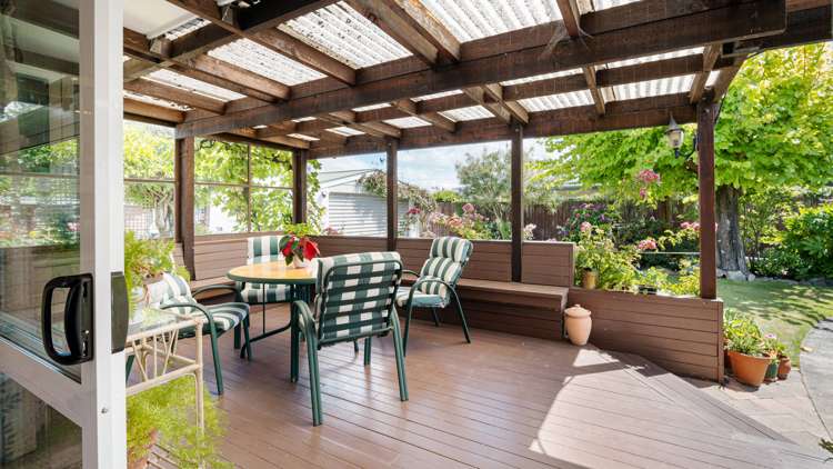 62 Frankleigh Street Somerfield_15