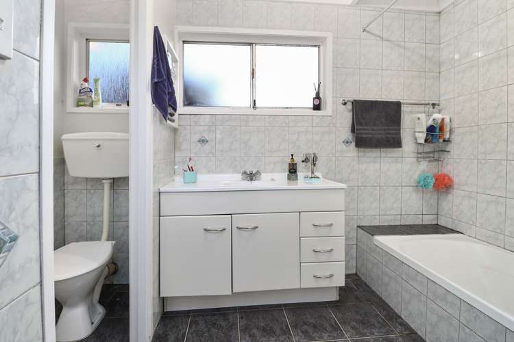 1/176 Henderson Valley Road Henderson_19