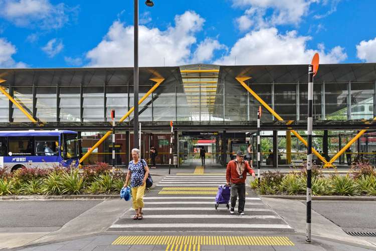 709/20 Mccrae Way New Lynn_10