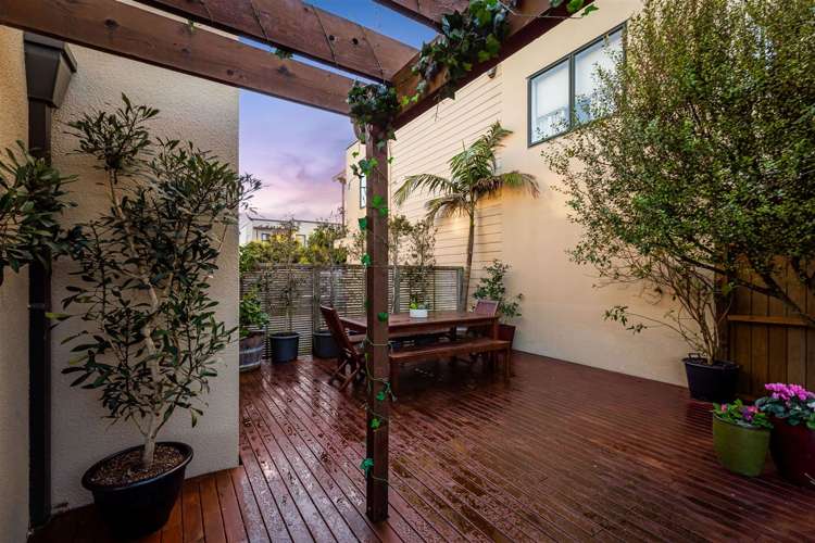 11 Gunner Drive Te Atatu Peninsula_15