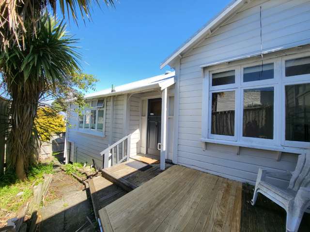 Two Bedroom in Island Bay