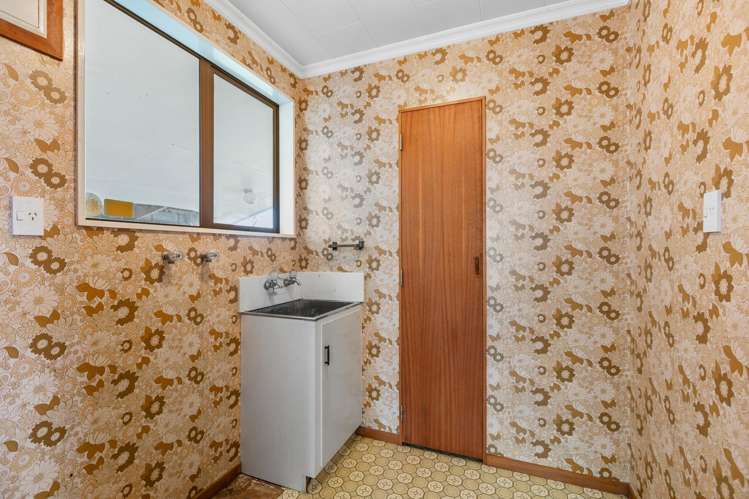 209 Parklands Avenue Bell Block_24